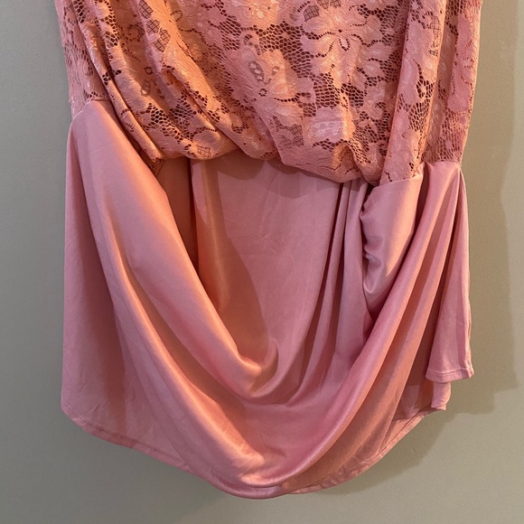 Flutter sleeve lace dress - Picture 8 of 12